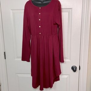 New with tag burgundy long sleeve with pockets,casual dress by Thanth. Size XL